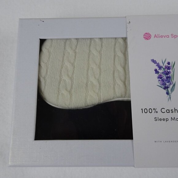 Cashmere Sleep Mask + Lavender Spray Set - Picture 3 of 6